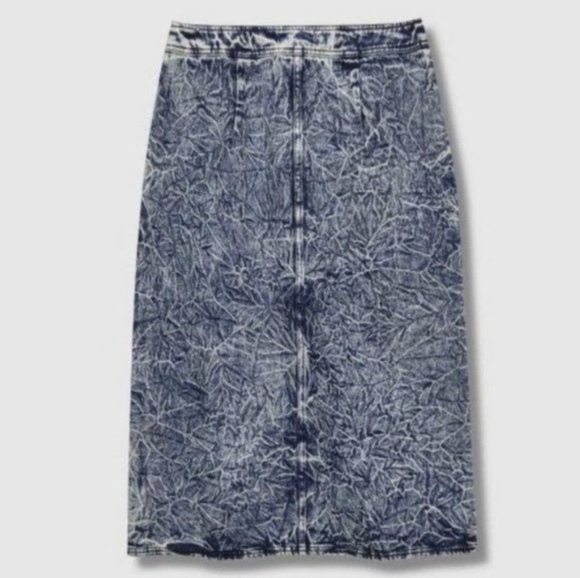 Who What Wear Acid Wash Denim Midi Skirt - Picture 2 of 3